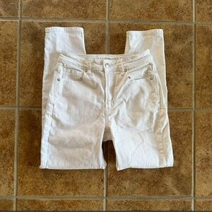 ✅American Eagle - White Mom Jeans Stretch!